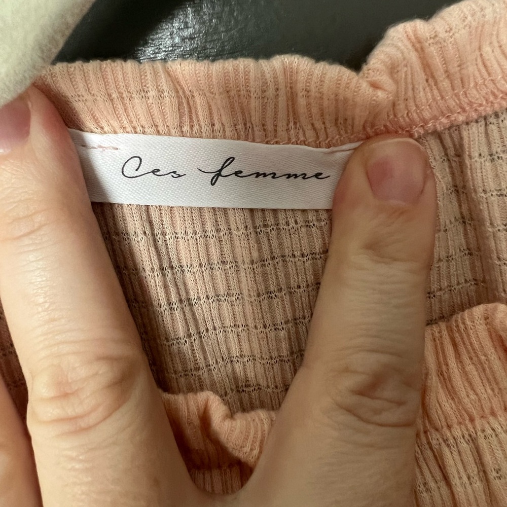 ces femme soft peach blouse - Picture 2 of 5